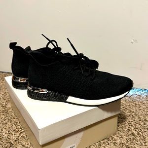 Black knit fashion sneaker